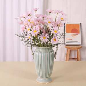 Ramo de 5 Cabezas de Margaritas Artificiales Blancas, <span class=keywords><strong>Amarillas</strong></span> y Rosas, Ramas Largas, <span class=keywords><strong>Flores</strong></span> Artificiales Económicas para Decoración de Fiestas, Hogar y Bodas - Product Image 3