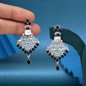 Pendiente de Color negro para fiesta de diseño elegante para niñas y mujeres, gotas y colgantes de aleación, producto a granel hecho a mano - Product Image 1