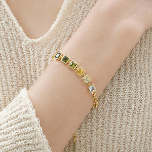 <span class=keywords><strong>Pulsera</strong></span> de Cadena de Plata de Ley 925 Bañada en Oro al por Mayor con Circonitas Cuadradas de Colores, Pulseras de Eslabones de Moda con Gemas de Lujo en Degradado - Product Image 2