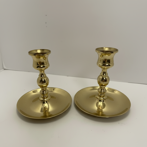 Paire de 2 bougeoirs en laiton poli Bougeoirs à pilier en laiton vintage - Product Image 1