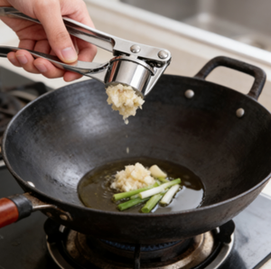 Presse-ail manuel en acier inoxydable réglable pour la cuisine, <span class=keywords><strong>hachoir</strong></span> manuel - Product Image 2