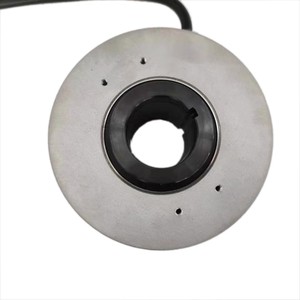 Encodeur rotatif Tamagawa TS5213N161 5V avec câbles OIH100-2048C T-S5-5V pour ascenseurs - Product Image 1