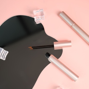 Nouveauté Conteneur de maquillage Bouteilles en plastique d'<span class=keywords><strong>essence</strong></span> pour <span class=keywords><strong>mascara</strong></span> et sourcils <span class=keywords><strong>Mini</strong></span> boîtes à tube vide de sérum pour cils personnalisées avec bouchon - Product Image 6