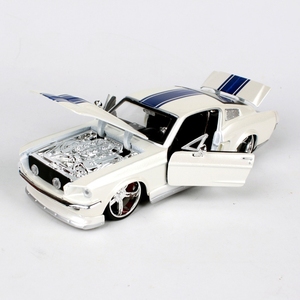 Piccola macchinina classica modello Mustang GT e modello di <span class=keywords><strong>auto</strong></span> <span class=keywords><strong>d</strong></span>'<span class=keywords><strong>epoca</strong></span> - Product Image 3