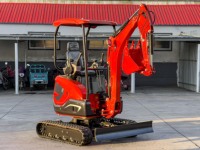 Mini-excavatrice de génie civil européen avec auvent imperméable, mini-excavatrice de 2,5 tonnes, petite pelle sur chenilles