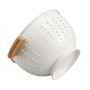 Wide Rim Base Holds the Colander Above the Floor of the Sink and Provides Stability Colander - Product Image 4