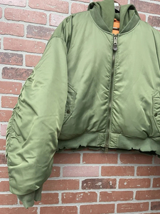 Chaqueta Bomber Varsity de Béisbol para <span class=keywords><strong>Hombre</strong></span>, de Invierno, Personalizada, de Algodón Grueso, Estilo Desgastado, Corta, Holgada, con Cremallera y <span class=keywords><strong>Capucha</strong></span> - Product Image 3