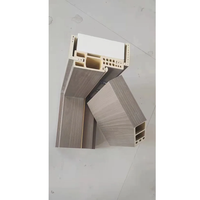 Porte intérieure en PVC imperméable personnalisable avec prix avantageux, portes en PVC WPC pour chambres à coucher pour maisons