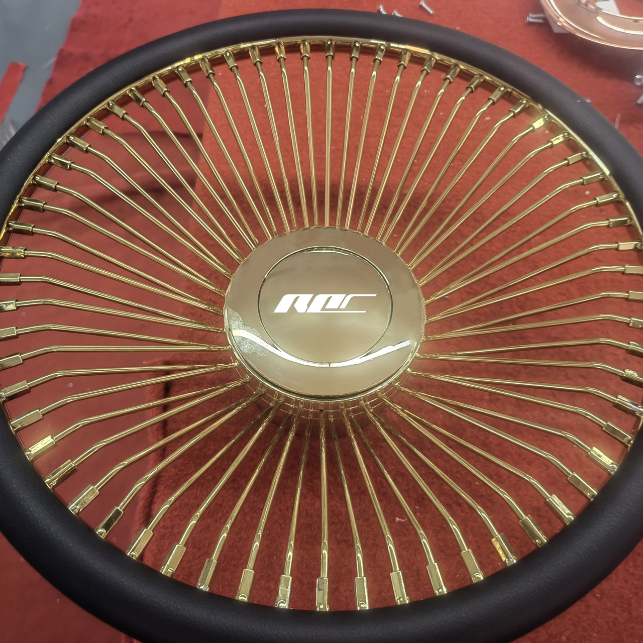 Cromo Oro &amp; Volante da 15 Pollici con 64 Razze