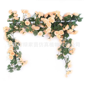 Guirlandes de roses artificielles vertes en soie pour décoration murale et de plafond, idéales pour mariages et décoration intérieure - Product Image 4