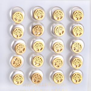 Pendientes de Perlas Redondas Hipoalergénicas al por Mayor, Pendientes de Botón de Acero Inoxidable con Baño de Oro de 14k, Joyería de Moda - Product Image 2