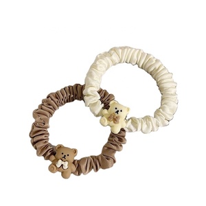 Nouveauté 2026 : Élastiques à cheveux pour enfants, motifs animaux de dessin animé (ours, lapin mignon), bandeaux en satin et chouchous pour filles - Product Image 6