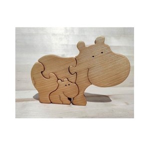 Jeu de puzzle en bois pour enfants - Adorables vaches maman et bébé - Bois naturel et peinture de sécurité - Product Image 1