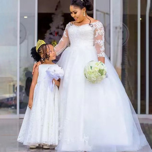 <b>Lace</b> Ball Gown Wedding Dress O-Neck Long Sleeve Princess Waist <b>White</b> Vintage Style Adult Formal Dress - Product Image 4