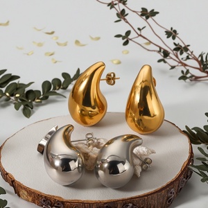 Boucles d'oreilles clous goutte d'eau en acier inoxydable plaqué or pour femme, design creux et épais tendance, serti clos, pour usage quotidien et soirées - Product Image 2