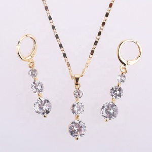 Nueva llegada nueva tendencia nuevos materiales mujeres Guangzhou proveedor pendientes collar proveedor joyería conjunto - Product Image 2