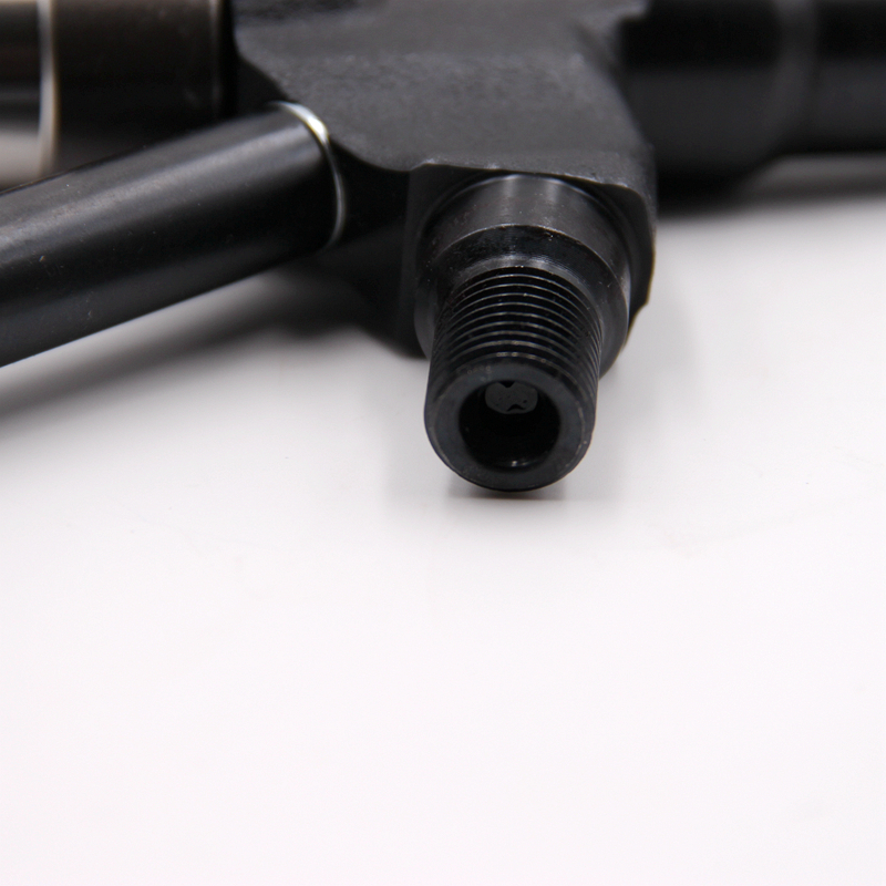 Common Rail Fuel Injector  095000-6390 8-97609791-5  for diesel engine 095000-6693  8-97609791-5 for XICHAI