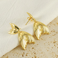 Boucles d'oreilles pendantes double queue de poisson 38x20mm en acier inoxydable 304 plaqué or 18K sous vide, motif queue de sirène côtelée, bijoux dorés inspirés de l'océan
