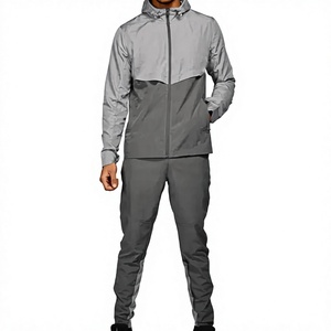 Survêtement coupe-vent pour homme avec logo personnalisé, 100% nylon, respirant, ensemble deux pièces sur mesure - Product Image 1
