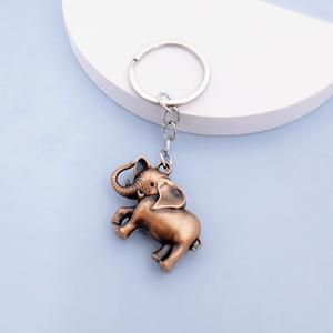 Usine dessin animé mode rétro Eanimal éléphant mousqueton cartable pendentif porte-clés métal porte-clés - Product Image 5