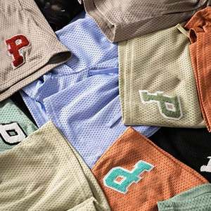 Pantalones Cortos Deportivos Personalizados Antiarrugas de Secado Rápido Transpirables con Malla Bordada Premium para Entrenamiento y Ejercicio para Hombre de Poliéster - Product Image 3