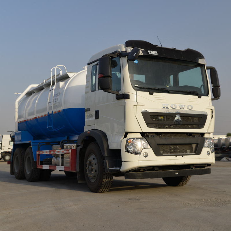 HOWO Diesel Vacuum Sewage Suction Tanker