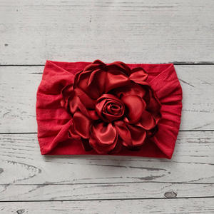 عصابة رأس نايلون على شكل زهرة بتلة من الحرير الناعم قابلة للتمدد وناعمة للأطفال جديدة إصدار عام 2024 - Product Image 4