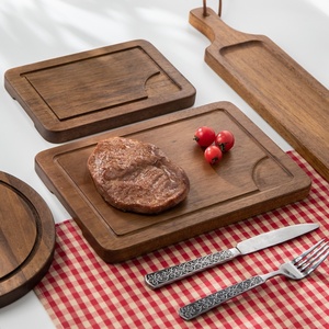 Plateau à <span class=keywords><strong>steak</strong></span> artisanal en bois naturel durable de qualité supérieure, forme irrégulière, planche de service pour pizza et charcuterie, qualité hôtelière, durable - Product Image 2