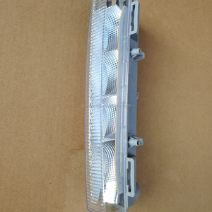 Luz de circulación diurna de alta calidad Luz de circulación diurna del parachoques delantero w164 w166 2049065501 0999065800 Adecuado para <span class=keywords><strong>Mercedes</strong></span> - Product Image 5