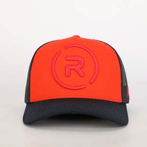 Chapeau de camionneur de sport en maille respirante brodée en 3D à 5 panneaux personnalisé pour les activités de plein air - Product Image 1