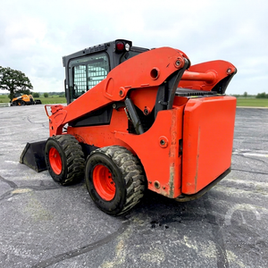 Chargeuse compacte sur chenilles Kubota SVL75-2 à moteur essence, composant essentiel haute puissance, capacité de la benne 200L - Product Image 4
