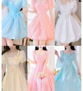 Robe d'été en gros pour femmes à manches bouffantes style français, jupe à fleurs fragmentées, vêtements d'occasion - Product Image 2