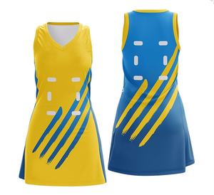 Tendencia moda logotipo personalizado mejor precio uniforme de tenis Venta caliente nuevo estilo personalizar impresión uniforme de tenis - Product Image 3