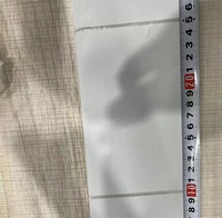 Vente en gros de rouleaux de papier thermique autocollants en vinyle autocollants de dessins animés, étiquettes époxy blanches pour vin, matière plastique