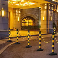 Système de barrières à chaînes en plastique HDPE de marque Barrier avec éléments réfléchissants de qualité ingénierie pour la sécurité routière