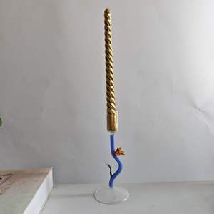 Support <span class=keywords><strong>de</strong></span> <span class=keywords><strong>bougie</strong></span> en verre artisanal en gros, avec <span class=keywords><strong>tige</strong></span> ondulée bleue et ornement oiseau, élégant chandelier en verre pour centre <span class=keywords><strong>de</strong></span> table, cadeau - Product Image 6