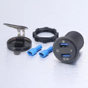 Soket pengisi daya mobil cepat QC3.0, Outlet mobil adaptor Port PD tipe-c USB ganda warna hitam/biru 12v-24v dengan LED