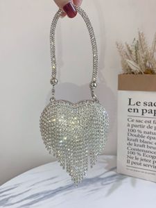 2025 nouveau gros fête <span class=keywords><strong>mariage</strong></span> Banquet accessoires Mini sac à main sacs à main sacs de soirée gland strass amour coeur embrayages sacs - Product Image 5