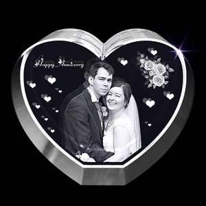 Décoration d'intérieur en cristal 3D en forme de cœur avec <span class=keywords><strong>photo</strong></span> personnalisée et base LED - Product Image 5