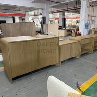 Buffet moderne en chêne rainuré OAKEN, armoire de rangement en bois à 2 portes avec coins arrondis, console minimaliste, meubles de salon