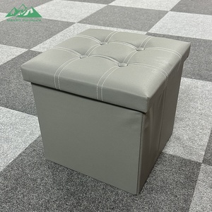 Banc ottoman pliable compact et peu encombrant en cuir noir avec rangement caché - Product Image 4