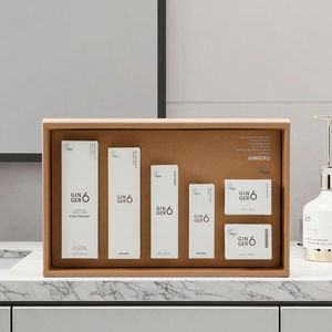 Coffret Cadeau Soin Quotidien Vegan Éclaircissant GINGER6 avec Tonique, Sérum et Hydratant 6-en-1 pour Femmes (Tous Types de Peau) - Product Image 1