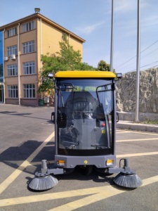 Bán buôn sạc điện quét Xe Tải Công nghiệp sạch hơn thu bụi Nhựa Tùy Chỉnh Cung cấp Sạch 1 SE - Product Image 2