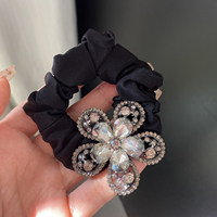 Chouchous tendance avec nœud orné de strass, en satin doux, élégants et scintillants, pour invitées de mariage, faits main, haute élasticité, maintien doux