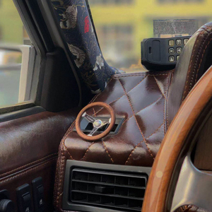 Ambientador de coche ecológico para hombre con clip de ventilación, diseño moderno de volante de madera, aroma duradero, elimina olores - Product Image 3