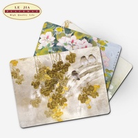 Sets de table en bois et sous-verres en liège résistants à la chaleur avec motif floral et oiseaux - Utilisation domestique, designs personnalisables pour l'exportation en Europe et aux États-Unis