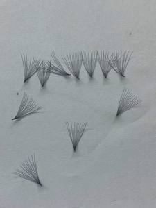 Extensions de cils ultra-fines 12D faites à la main, en poils synthétiques doux et lisses, 6-20 mm, à base lâche, pour un éventail rapide et un volume complet - Product Image 5