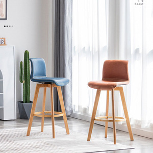 Tabouret <span class=keywords><strong>de</strong></span> <span class=keywords><strong>bar</strong></span> moderne en bois massif scandinave <span class=keywords><strong>de</strong></span> haute qualité pour la cuisine et les cafés, <span class=keywords><strong>chaises</strong></span> <span class=keywords><strong>de</strong></span> salle à manger rondes, MOQ <span class=keywords><strong>6</strong></span> - Product Image 5