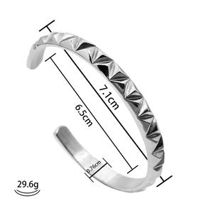 Pulsera Grabada Personalizada al por Mayor, Brazalete Abierto de Banda Delgada con Coordenadas Personalizadas, Joyería de Acero Inoxidable para Hombre - Product Image 3