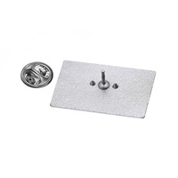 Broches personnalisées amusantes en émail rigide, motif crocs de dessin animé, pour écharpes, vêtements et sacs, vente en gros